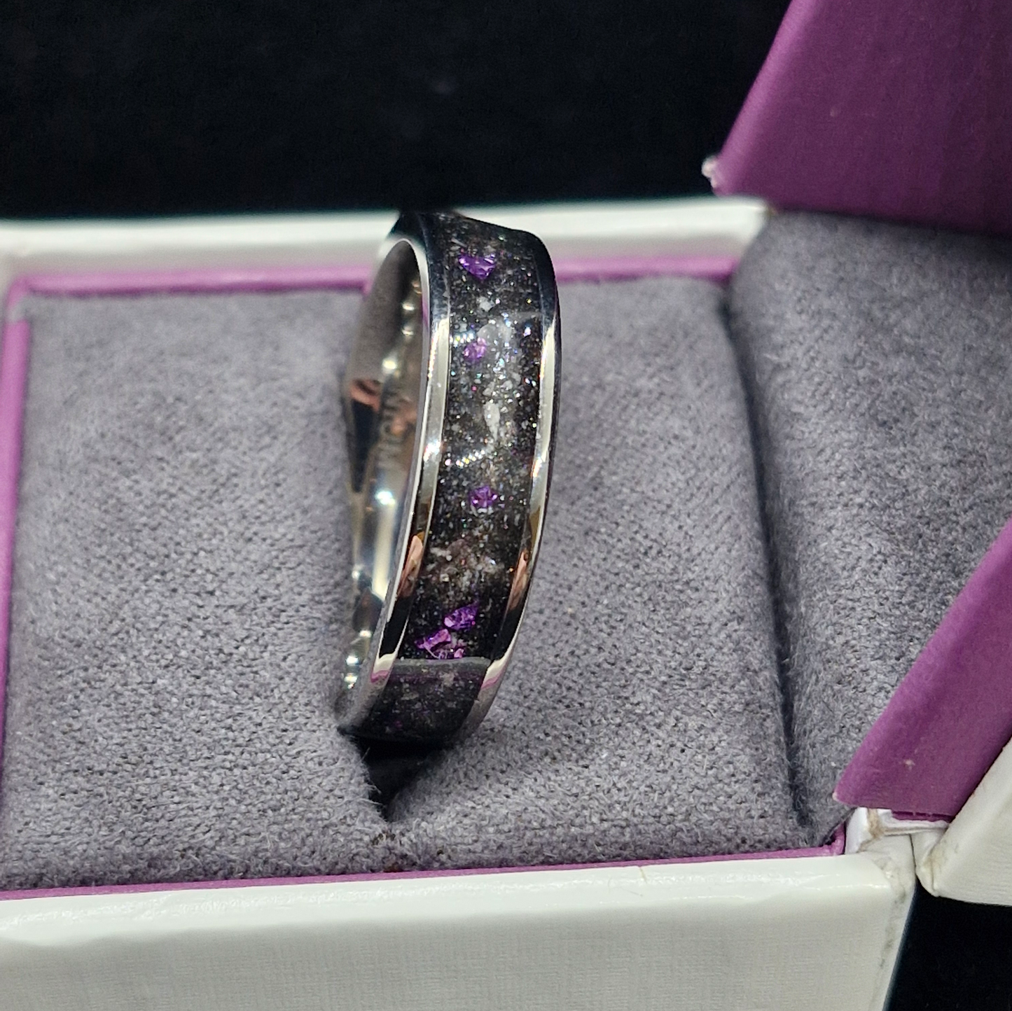 Cremation ashes ring