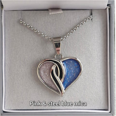 Crossover heart pendant