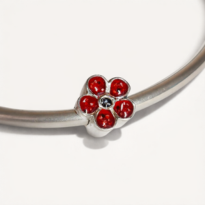 Flower charm (old forget-me-not design)
