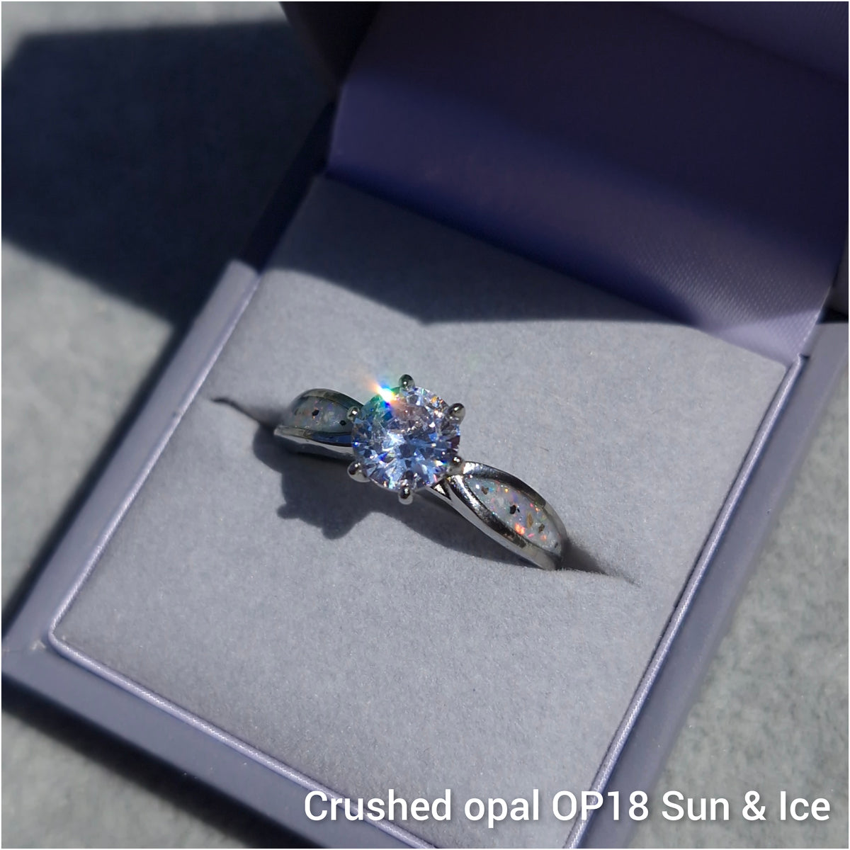 Aurora Solitaire ring - Stainless Steel