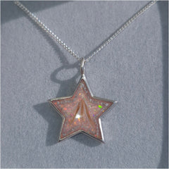 Classic star pendant