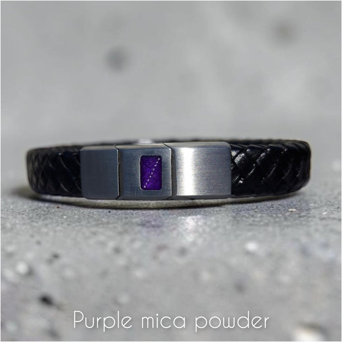 Leather bracelet with rectangle clasp