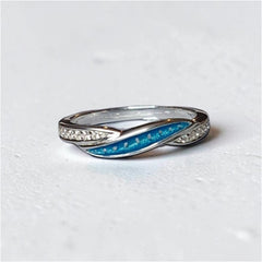 Forever linked single inlay ring