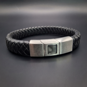 Leather bracelet with rectangle clasp