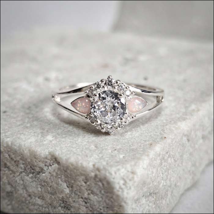 Solitaire and Pear setting ring