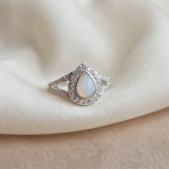 Split shank Pear ring