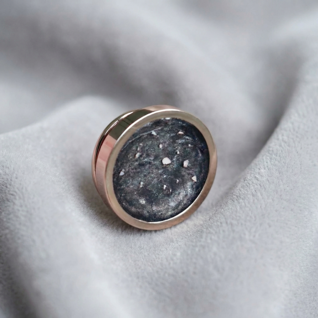 Lapel brooch/Tie pin