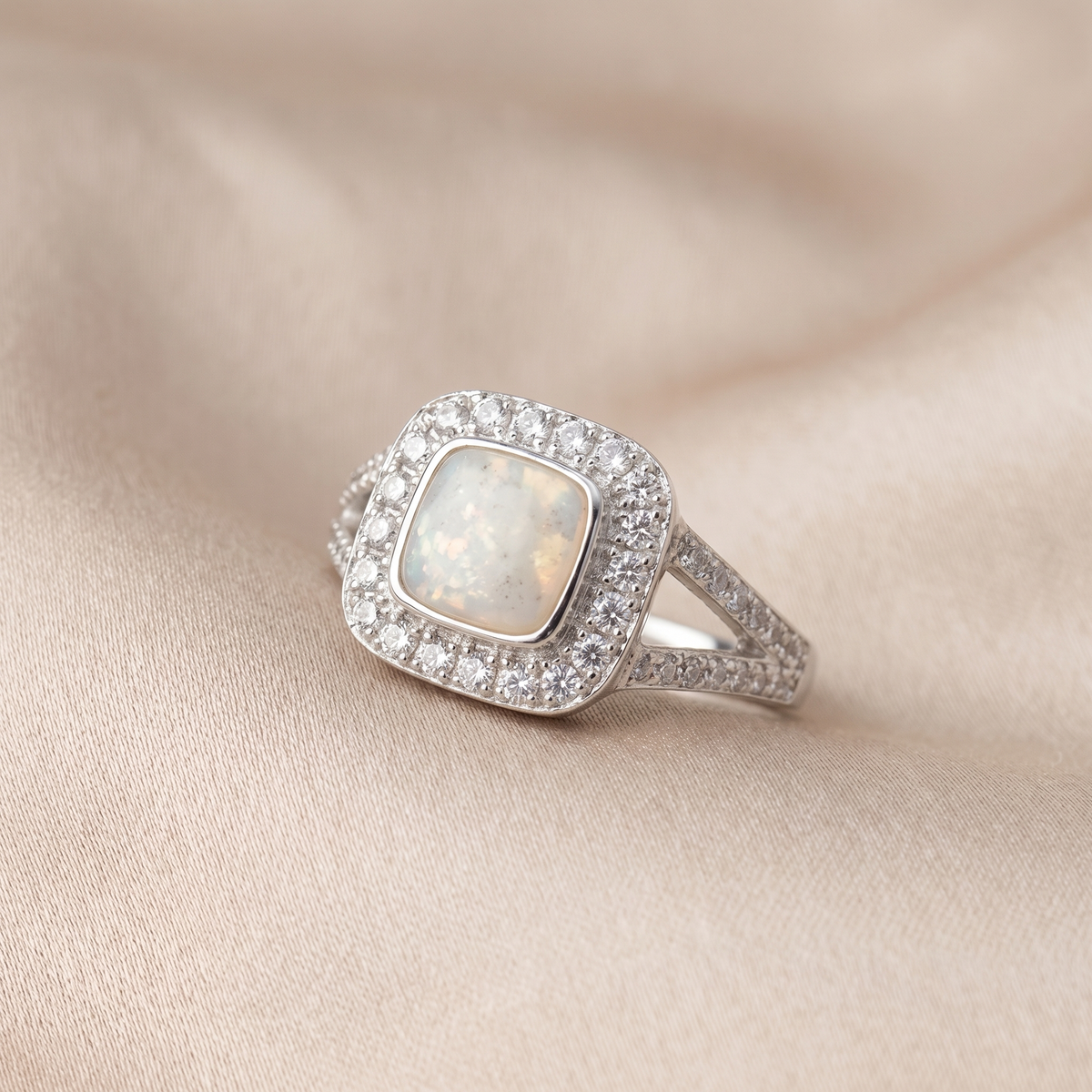 Split shank Cushion ring